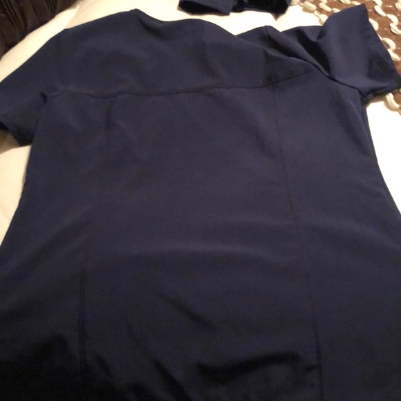 2 PR women’s scrubs sets selling together - Picture 3 of 4